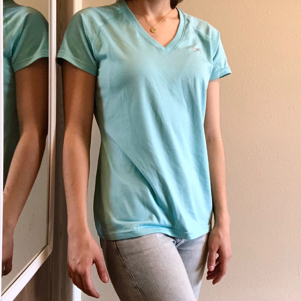 Under Armour V Neck Exercise Top